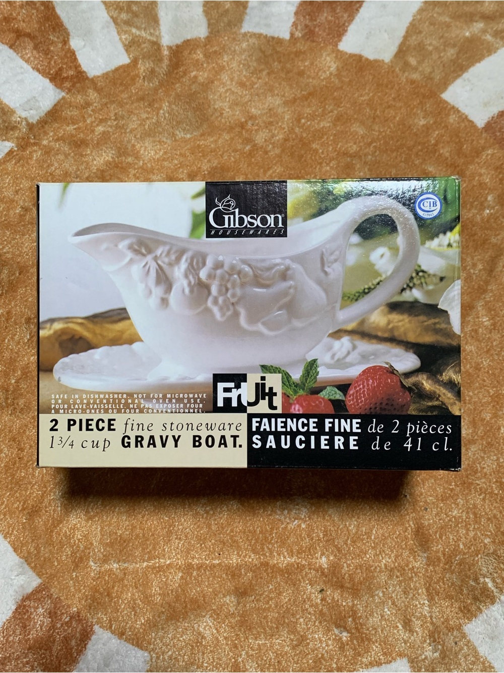 Gibson White Embossed Stoneware 2-Piece Gravy Boat Set